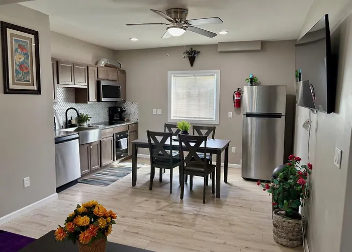 Nice And Cozy Whole House 25Min To Niagara Falls