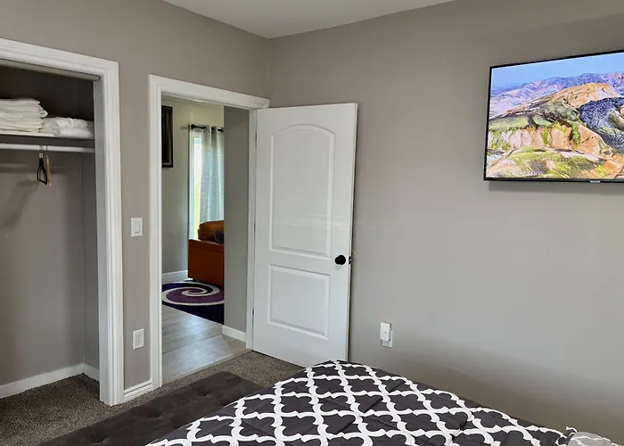 Nice And Cozy Whole House 25Min To Niagara Falls