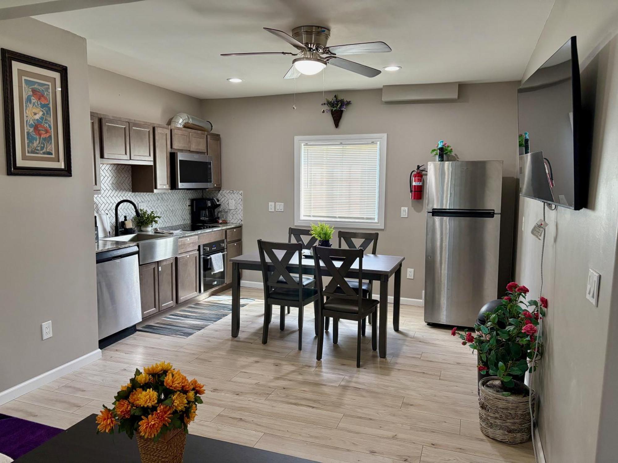 Nice And Cozy Whole House 25min To Niagara Falls *