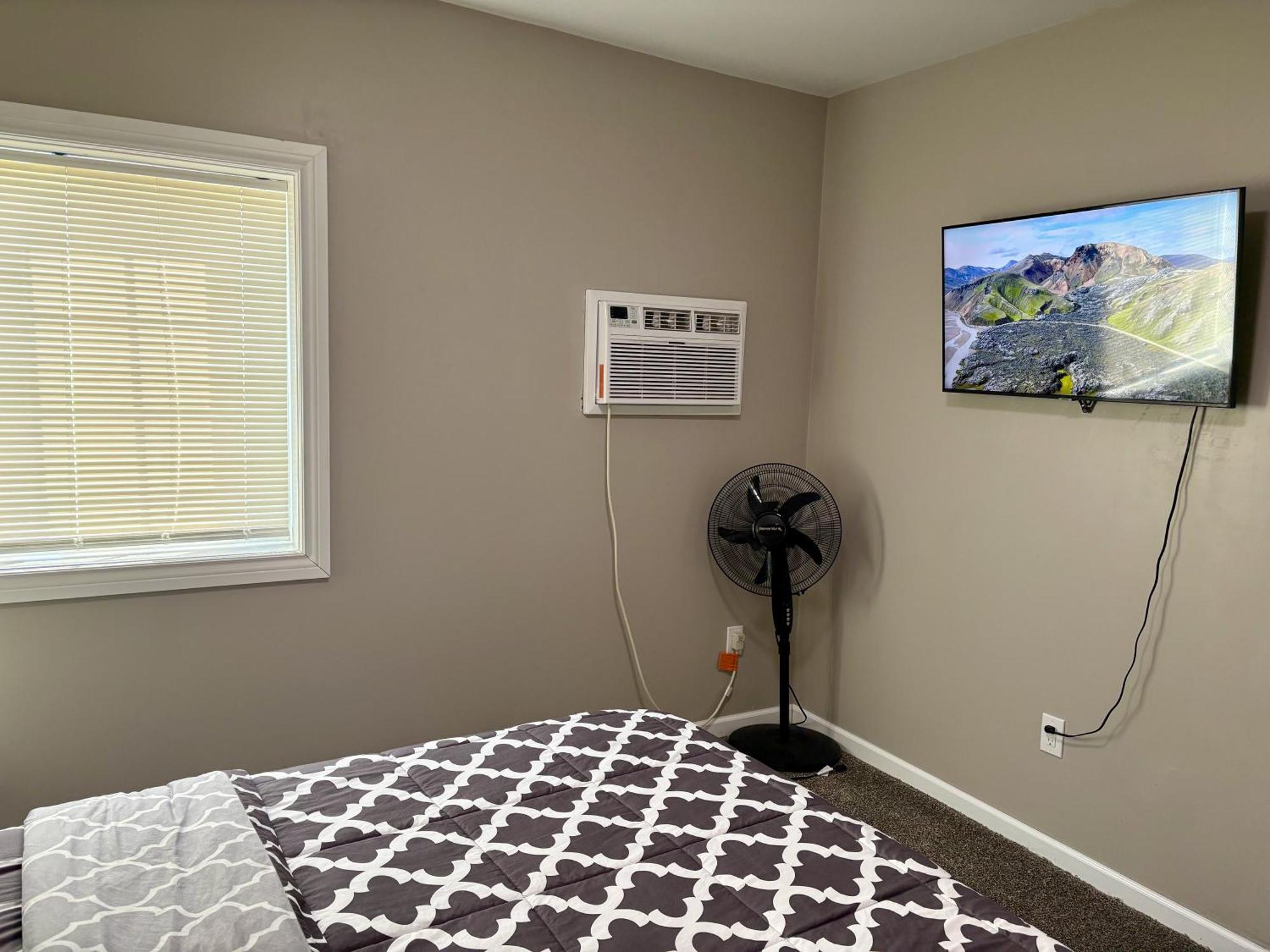 Nice And Cozy Whole House 25min To Niagara Falls Apartment